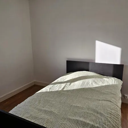 Maison Agreable, Quartier Calme * Лорьян