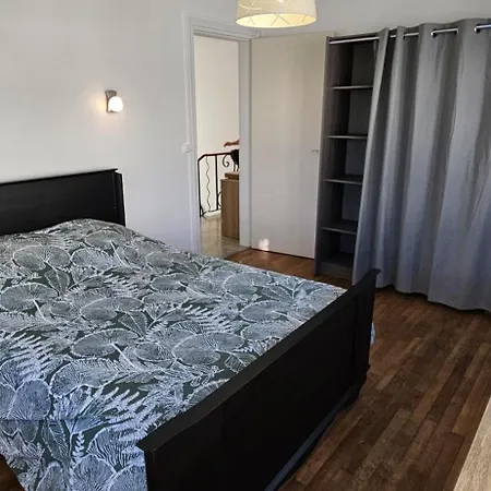 Semesterbostad Maison Agreable, Quartier Calme